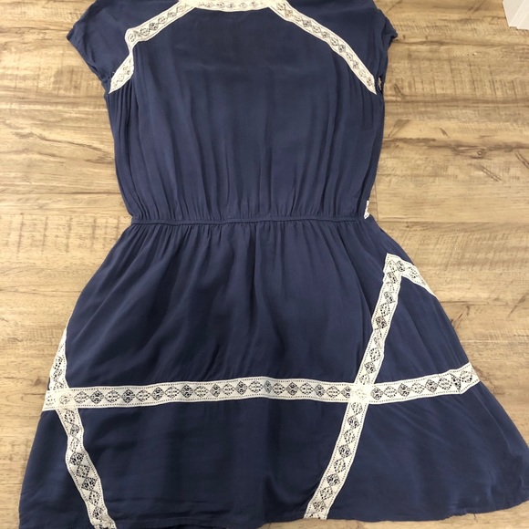 Funktional Dress - Picture 2 of 4